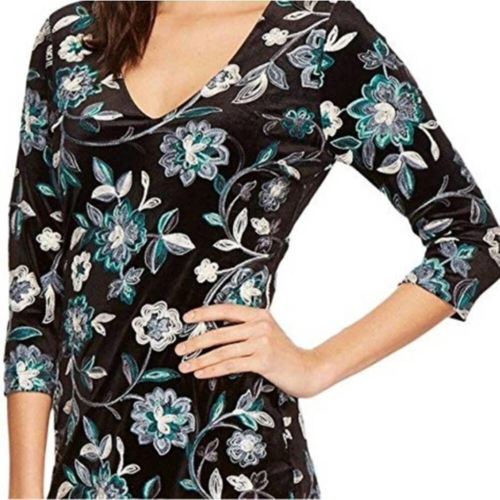 Karen Kane Black Floral Embroidered Velvet Dress size small